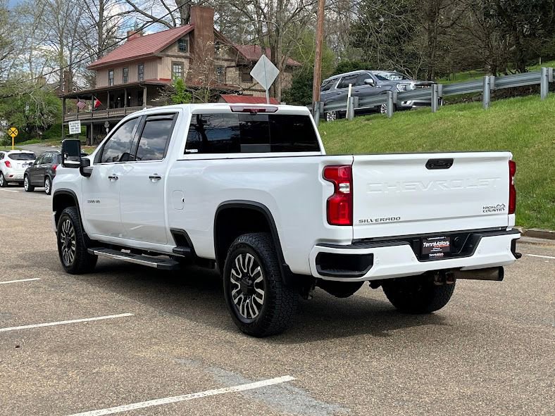 Used 2020 Chevrolet Silverado 3500 High Country w/ Technology Package image 25