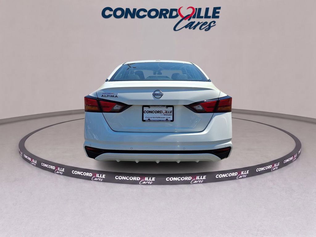 Certified 2025 Nissan Altima 2.5 SV FWD image 6