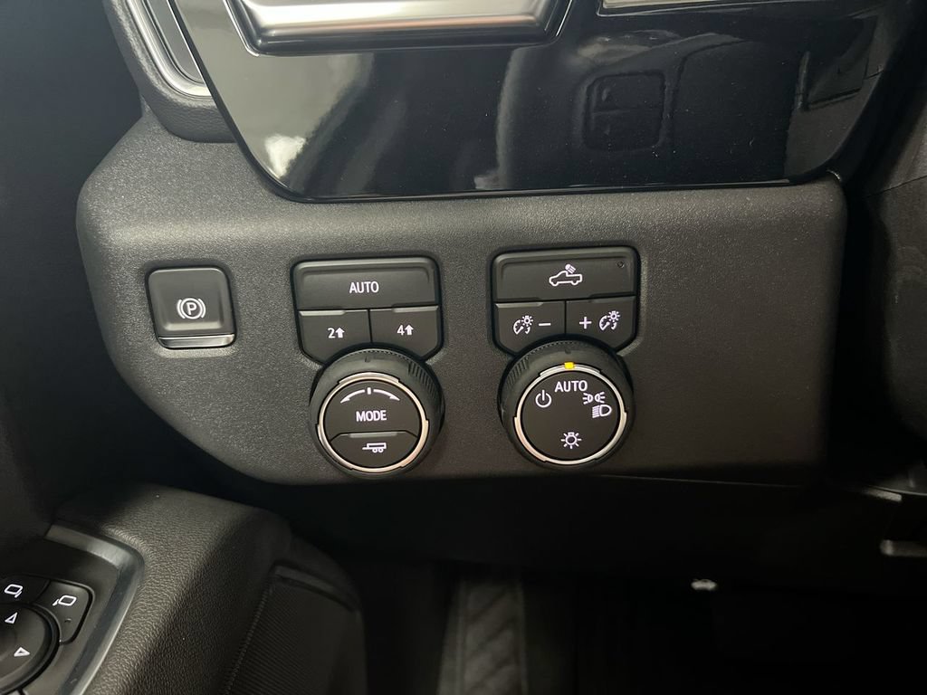 New 2026 Chevrolet Silverado 1500 LT AWD/4WD image 18