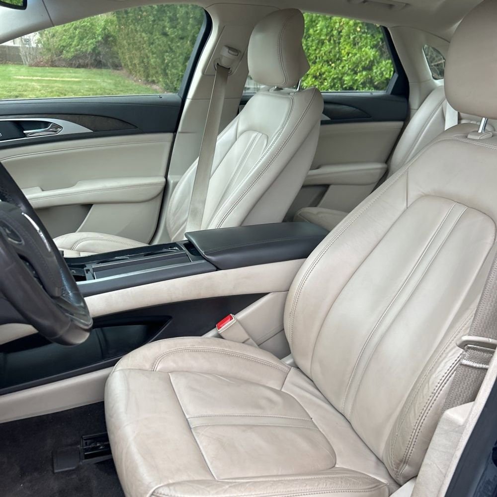 Used 2017 Lincoln MKZ Select w/ Select Plus Package AWD/4WD image 5