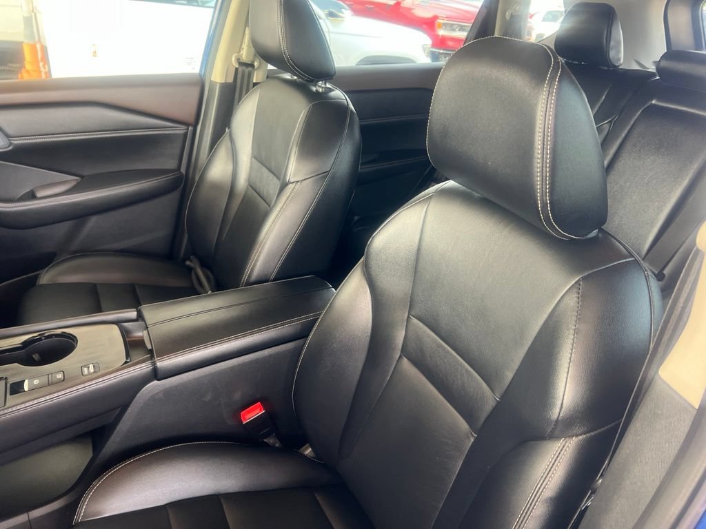 Certified 2023 Nissan Rogue SL FWD image 5