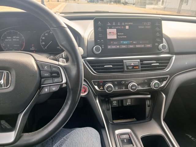 Used 2018 Honda Accord Touring image 28