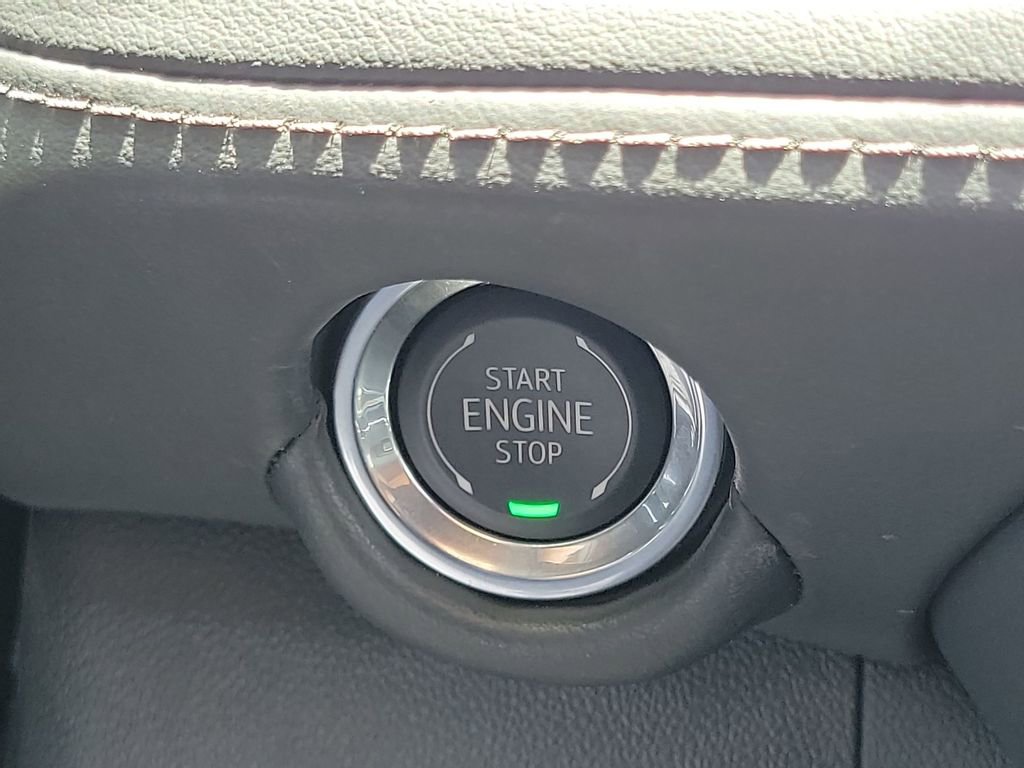 Used 2026 Chevrolet Tahoe LS RWD image 17