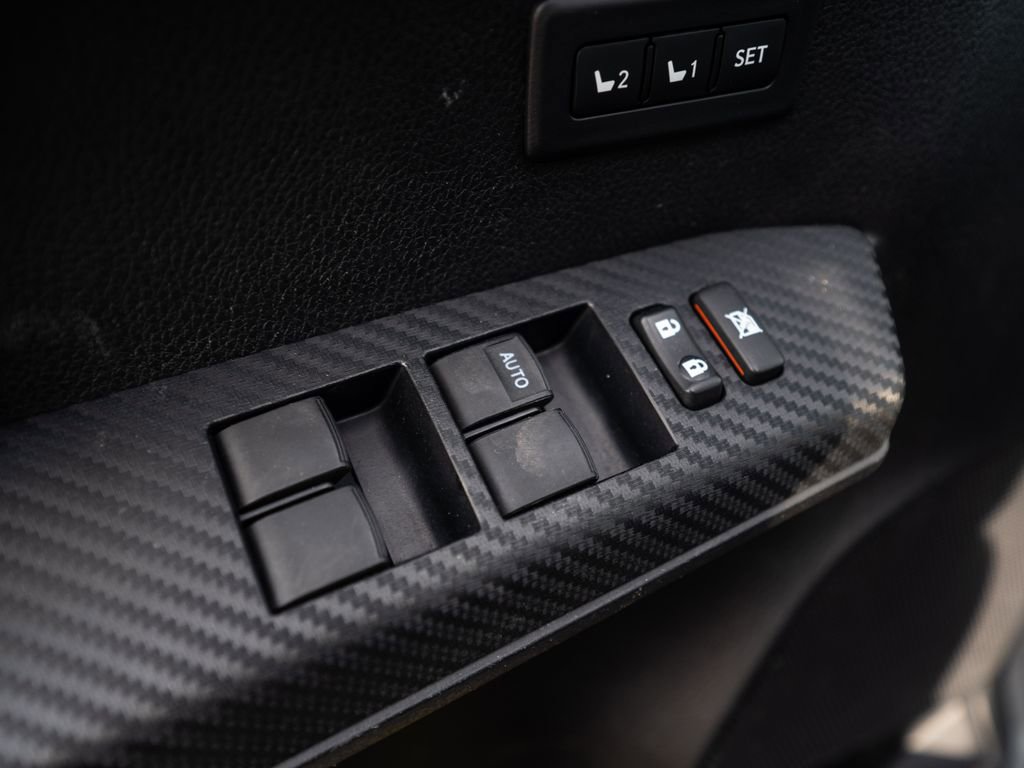 Used 2014 Toyota RAV4 Limited w/ Technology Package AWD/4WD image 22