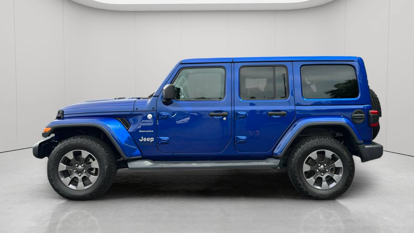Used 2019 Jeep Wrangler Unlimited Sahara AWD/4WD image 9