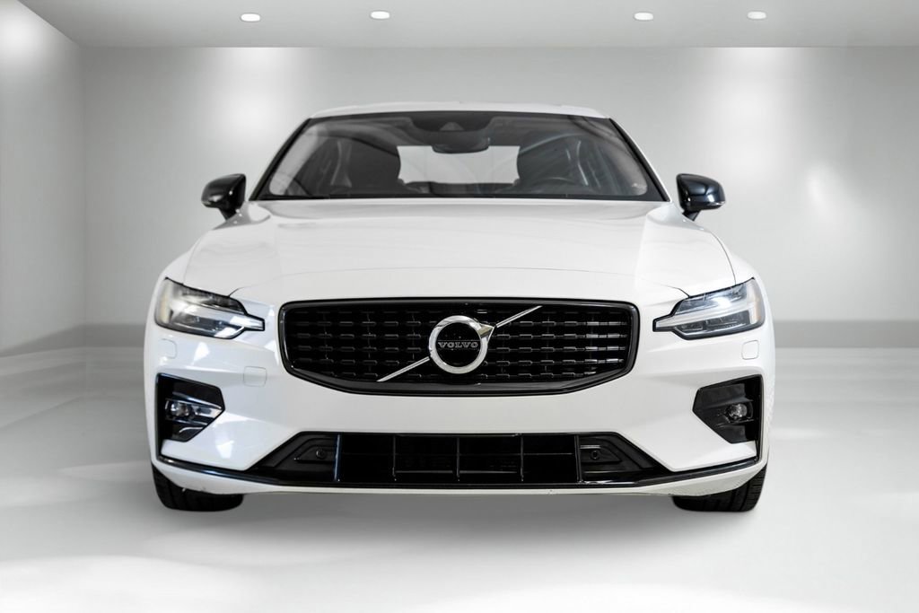 Used 2022 Volvo S60 B5 Inscription image 7