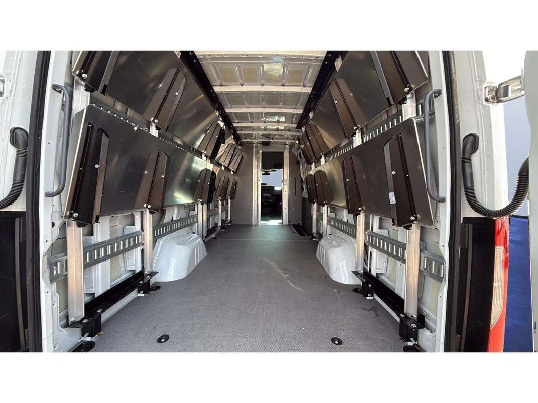 Used 2020 Mercedes-Benz Sprinter 2500 image 8