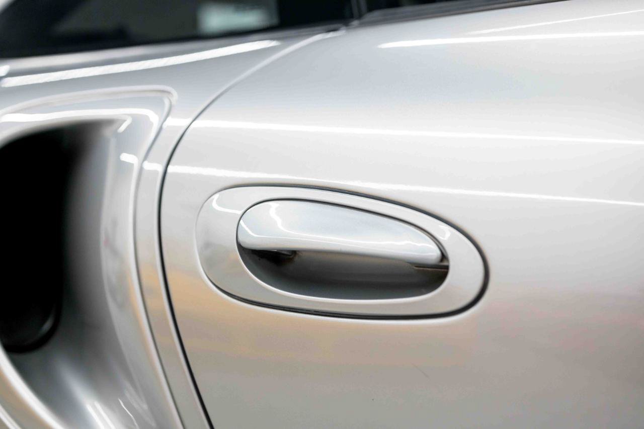 Used 2002 Porsche 911 Turbo AWD/4WD image 24