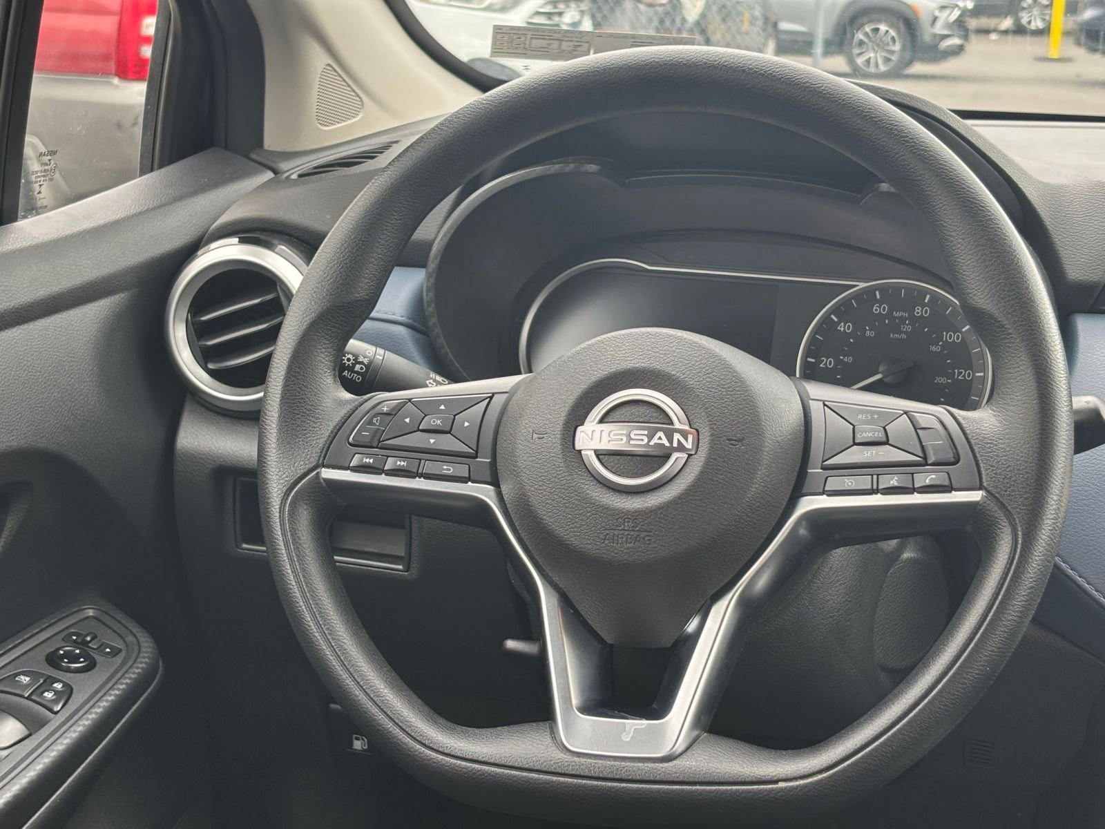Used 2025 Nissan Versa SV FWD image 26