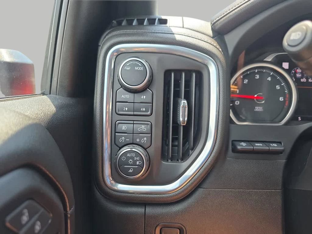 Used 2023 Chevrolet Silverado 2500 High Country w/ Z71 Off-Road Package AWD/4WD image 25