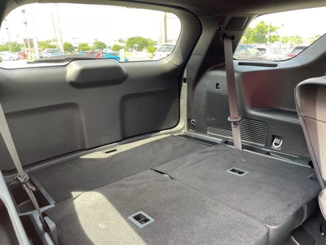 Used 2023 Ford Explorer ST-Line w/ Class IV Trailer Tow Package image 12