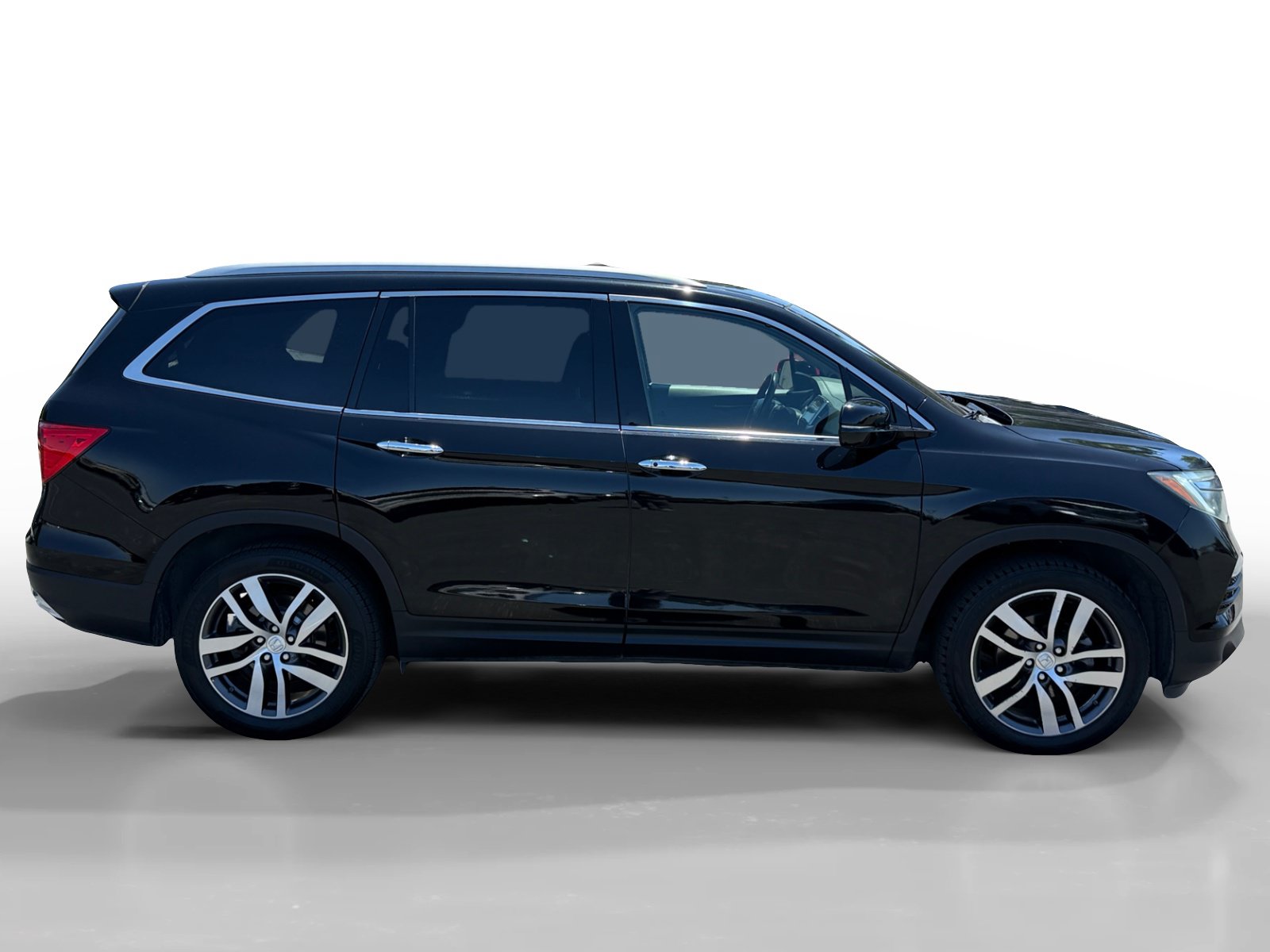 Used 2018 Honda Pilot Elite image 6