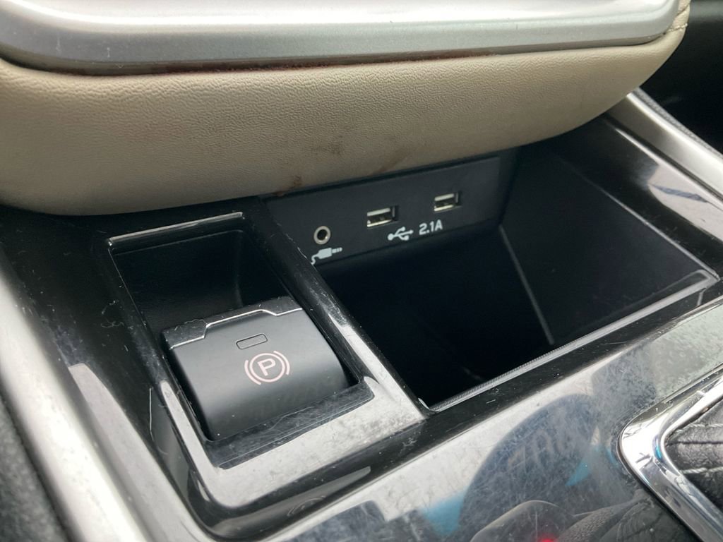 Used 2020 Subaru Legacy Limited image 24