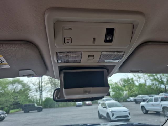 Used 2017 Nissan Titan SL image 27