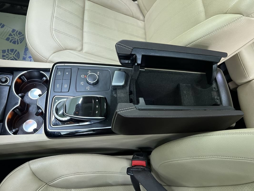 Used 2018 Mercedes-Benz GLS 450 4MATIC w/ Premium Package image 27