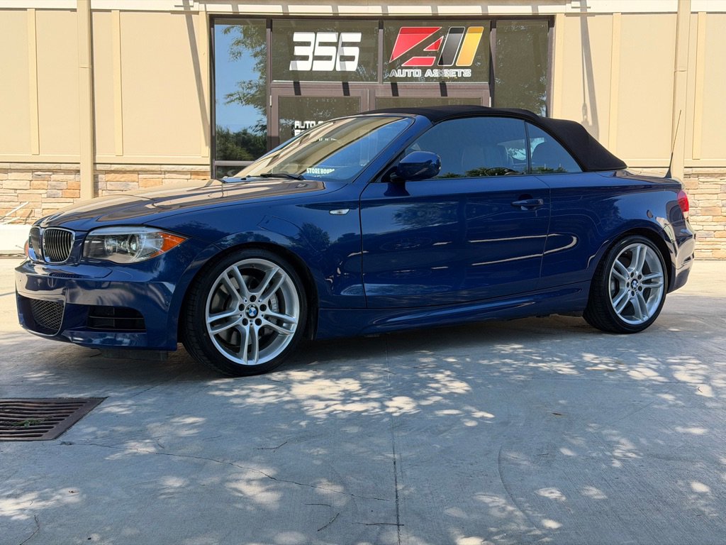 Used 2013 BMW 135i Convertible RWD image 1