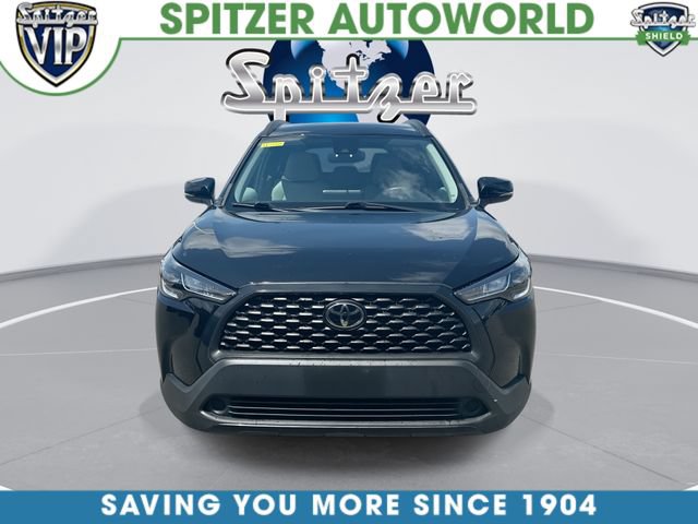 Used 2022 Toyota Corolla Cross LE w/ Black Badges Package (TMS) AWD/4WD image 3