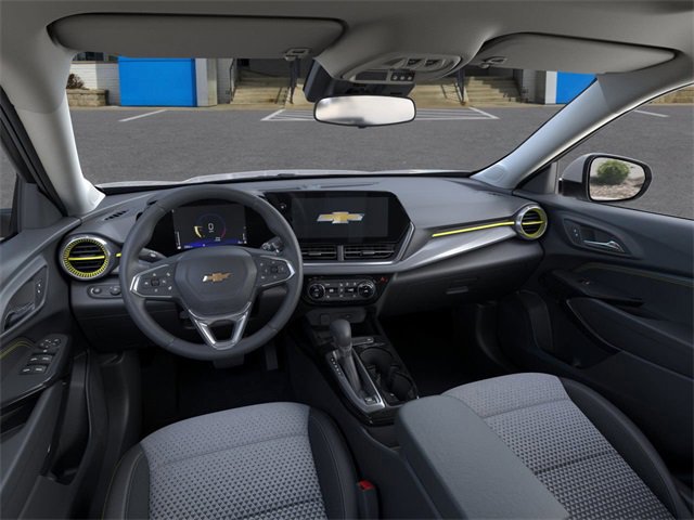 New 2025 Chevrolet Trax LT w/ Sunroof Package image 15