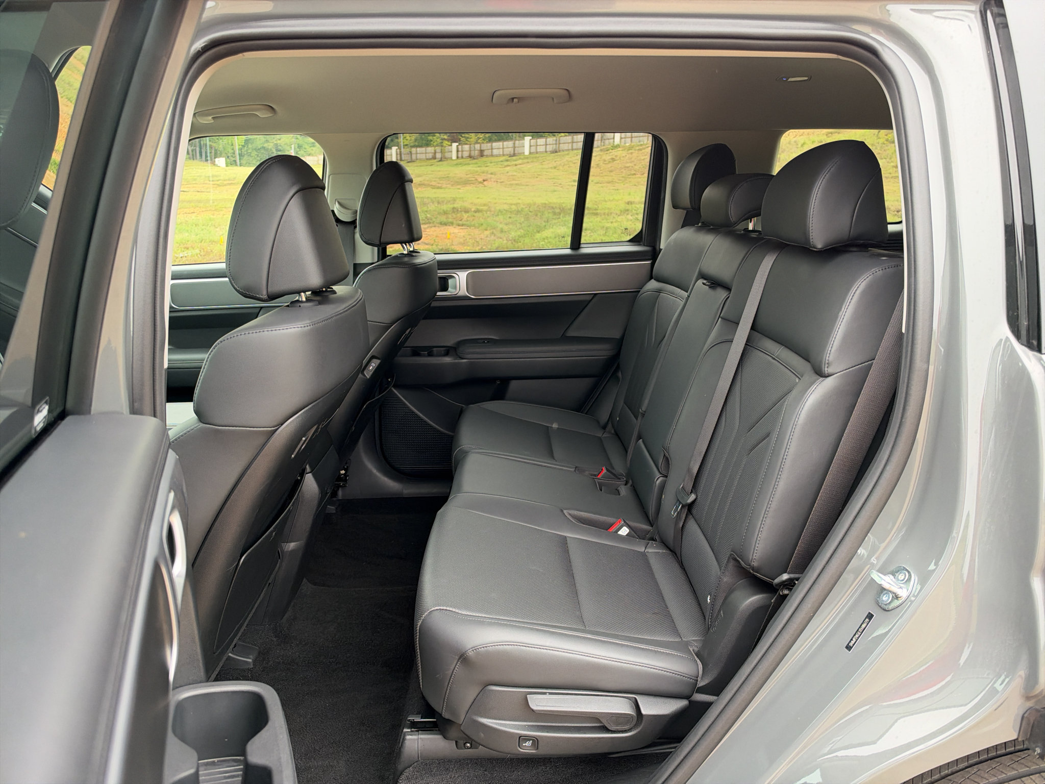 Used 2026 Hyundai Santa Fe SEL FWD image 15