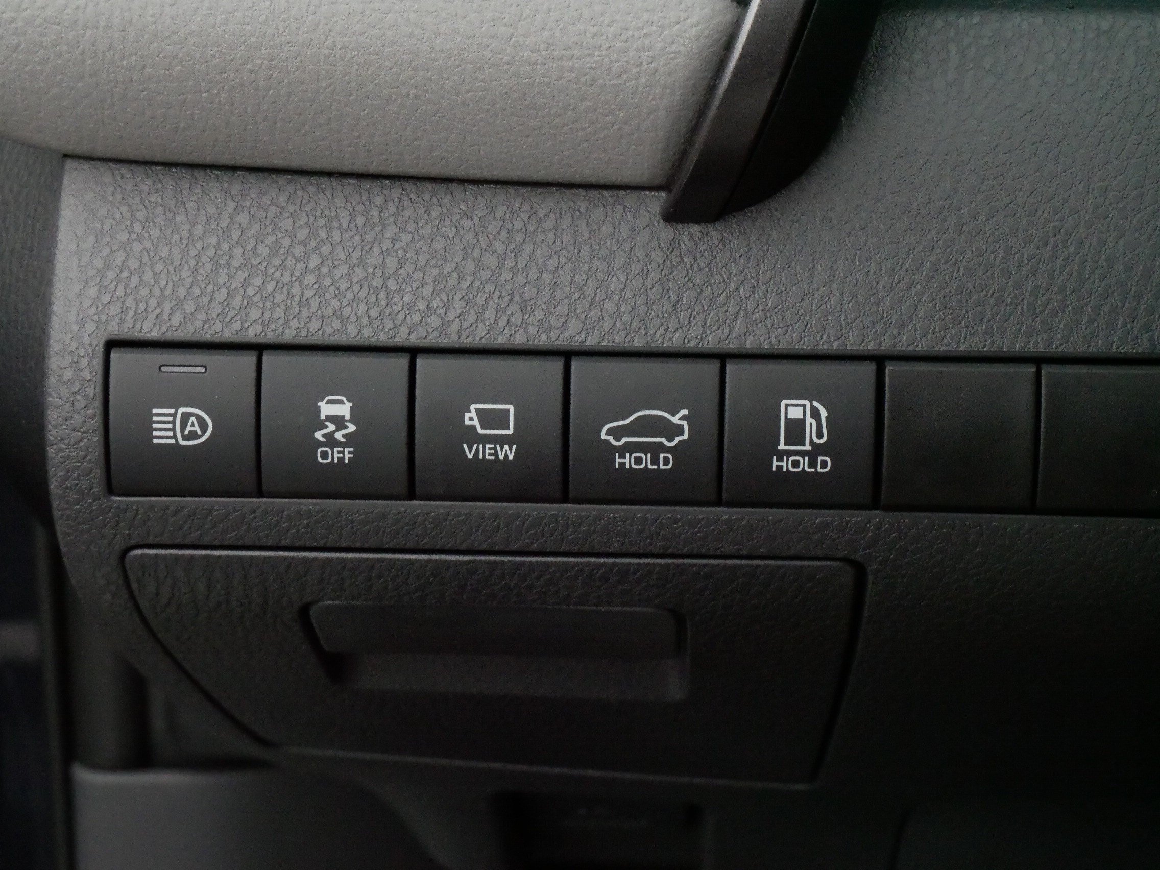 Used 2021 Toyota Camry XLE w/ Navigation Package FWD image 29
