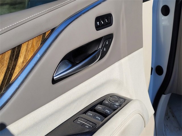 Used 2021 Cadillac Escalade Premium Luxury Platinum image 21