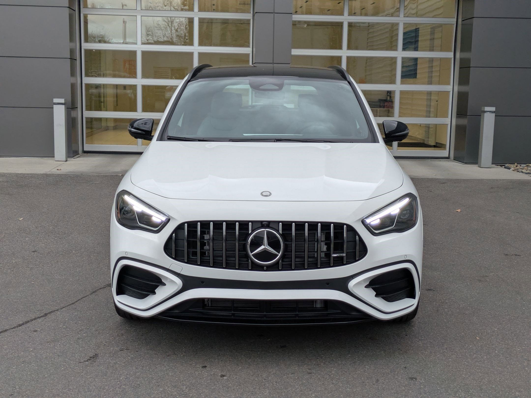 New 2026 Mercedes-Benz GLA 35 AMG 4MATIC image 9