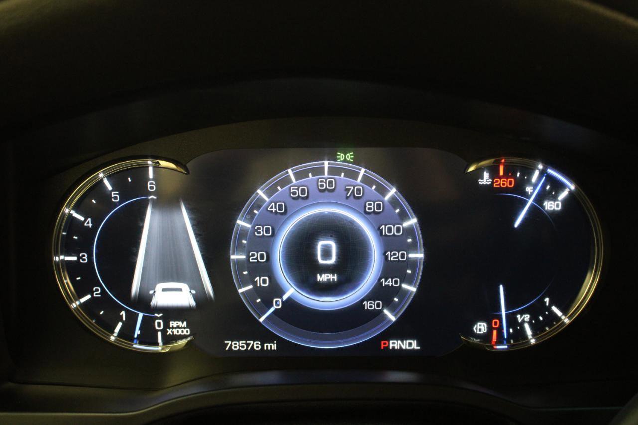 Used 2018 Cadillac Escalade Premium Luxury image 81