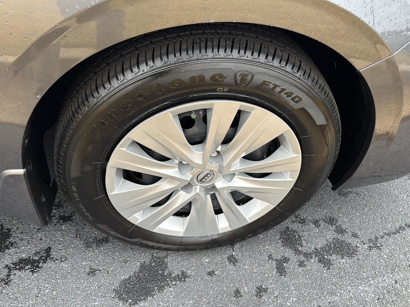 Used 2025 Nissan Sentra S image 32