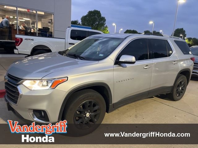 Used 2018 Chevrolet Traverse LT