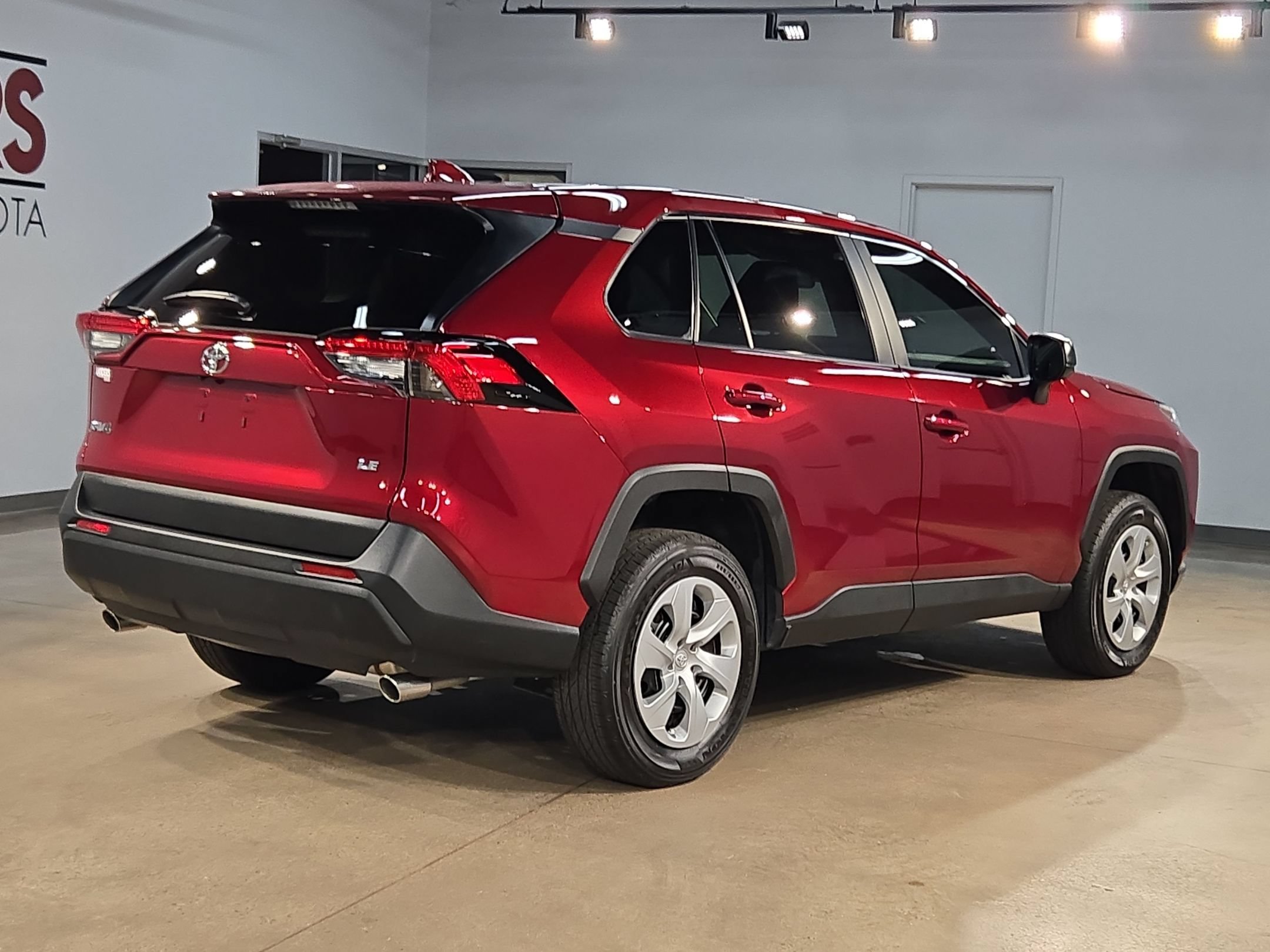 Certified 2025 Toyota RAV4 LE FWD image 7