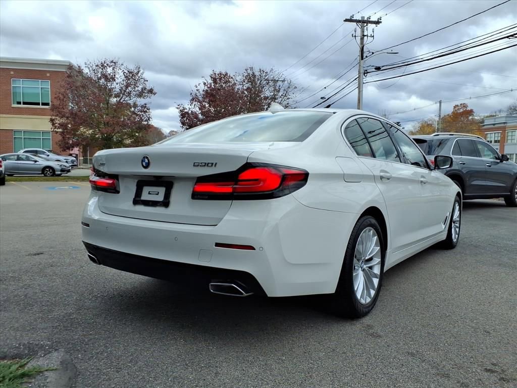 Used 2022 BMW 530i xDrive w/ Convenience Package image 5