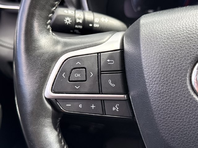 Used 2023 Toyota Highlander Platinum AWD/4WD image 37