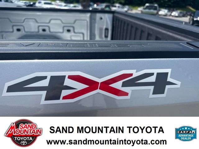 Used 2022 Chevrolet Silverado 1500 RST w/ Convenience Package II AWD/4WD image 10