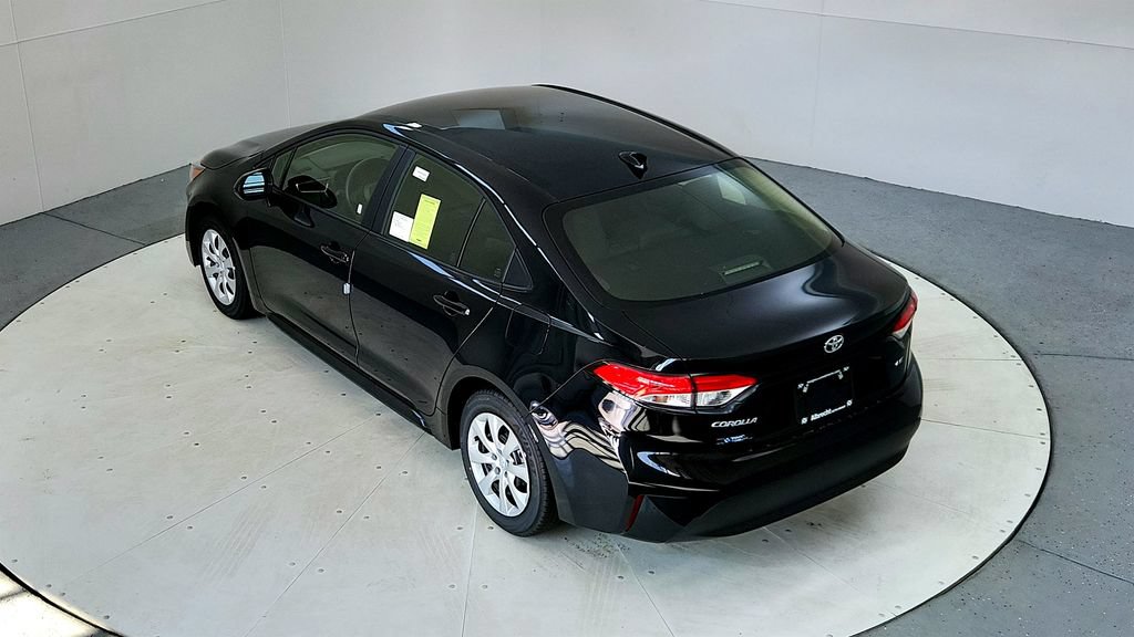 Certified 2023 Toyota Corolla LE w/ Carpet Mat Package (TMS) FWD image 17