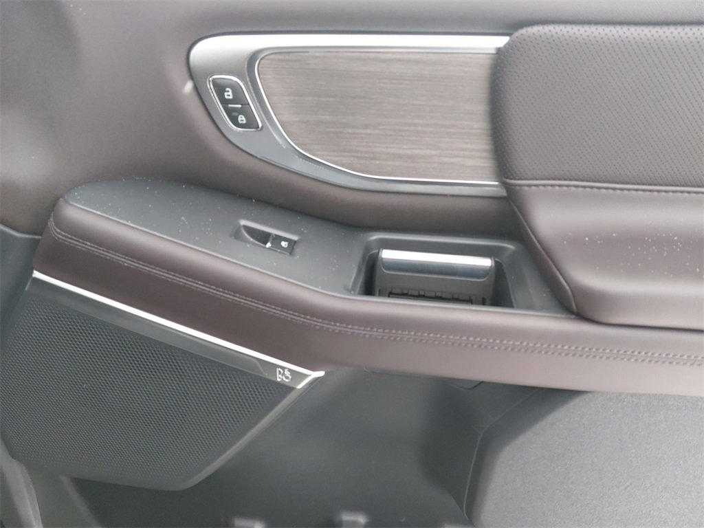 New 2026 Ford Expedition Platinum w/ Platinum Ultimate Package image 17