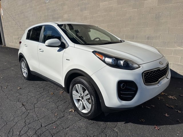 Used 2019 Kia Sportage LX image 2