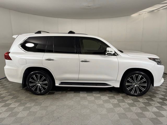 Used 2021 Lexus LX 570 4WD w/ Luxury Package image 10