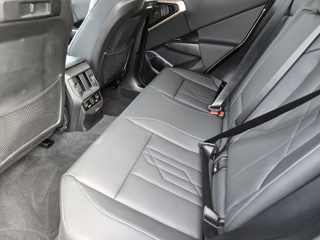 Certified 2025 BMW X3 xDrive30i w/ Premium Package image 32