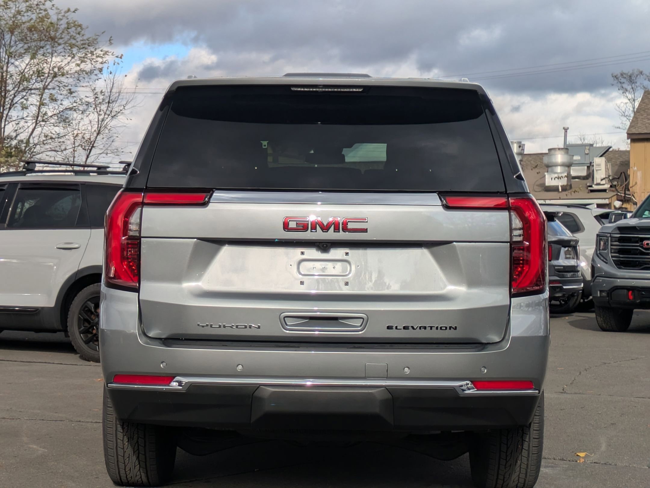 New 2026 GMC Yukon Elevation image 5