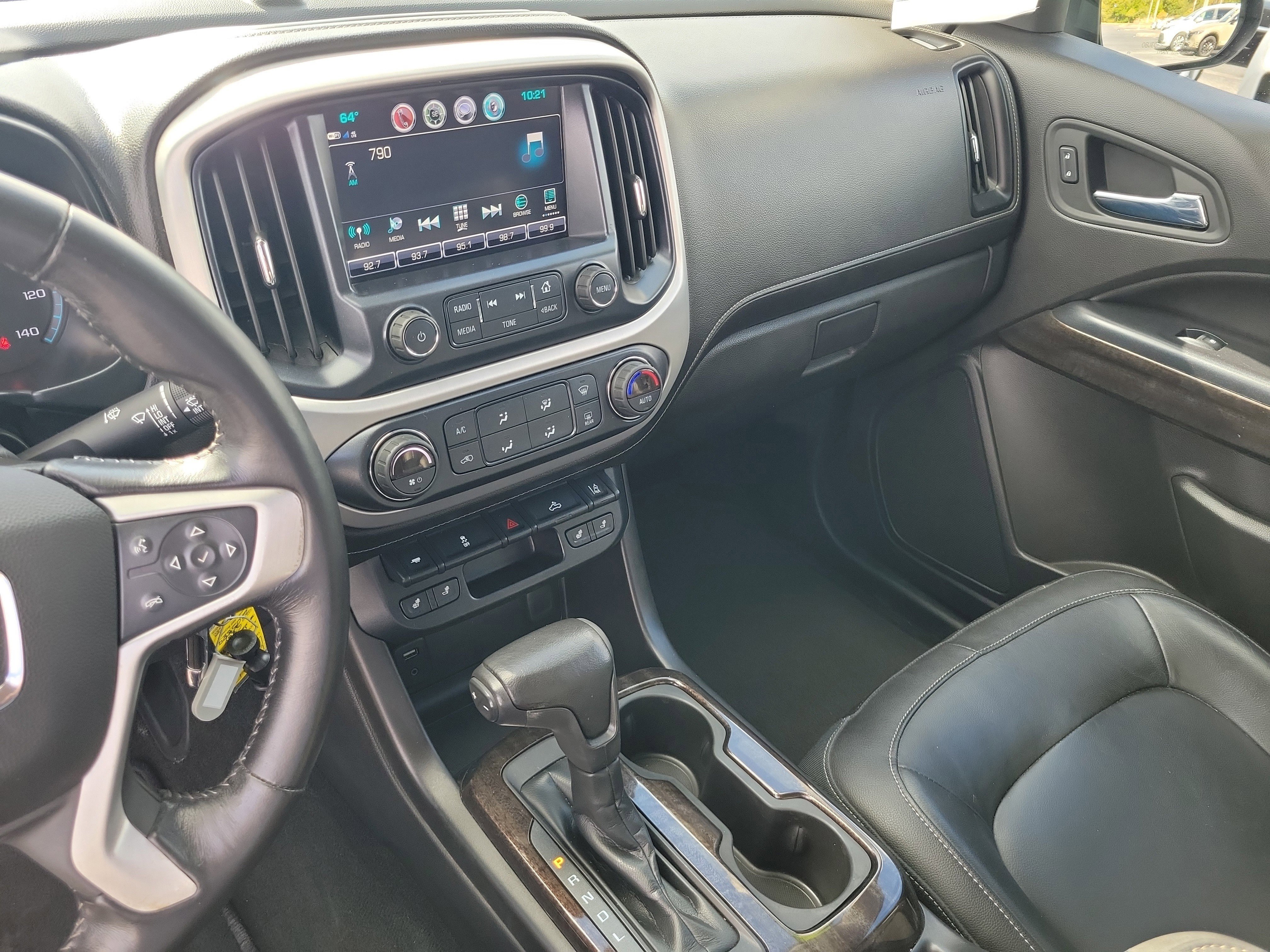 Used 2017 GMC Canyon SLT w/ Driver Alert Package image 26