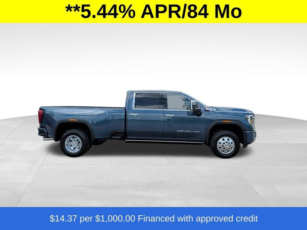 New 2026 GMC Sierra 3500 Denali w/ Denali Reserve Package AWD/4WD image 4