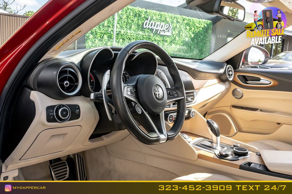 Used 2018 Alfa Romeo Giulia Ti w/ Quick Order Package 22Z Lusso image 10