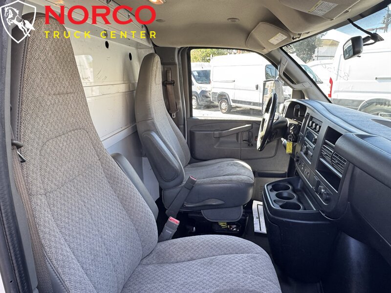 Used 2019 Chevrolet Express 3500 w/ Power Convenience Package RWD image 18