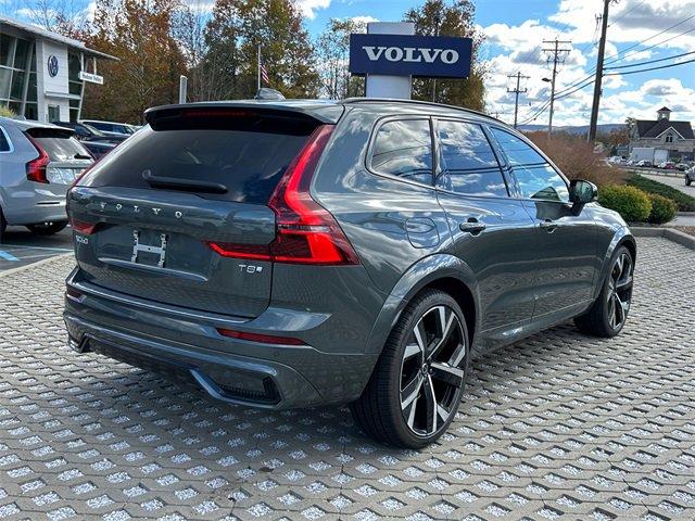 New 2026 Volvo XC60 T8 Ultra image 2