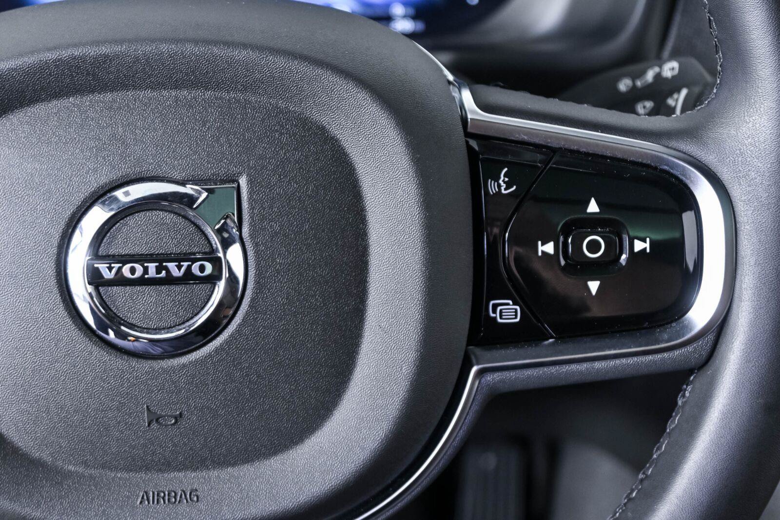 Certified 2024 Volvo XC90 T8 Plus w/ Protection Package Premier AWD/4WD image 10
