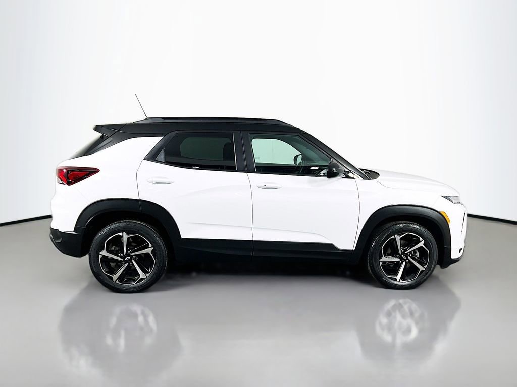 Used 2023 Chevrolet TrailBlazer RS w/ Convenience Package FWD image 4