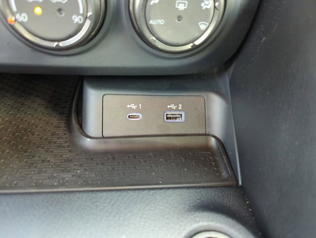 Used 2024 Nissan Z Performance w/ Heritage Edition image 29