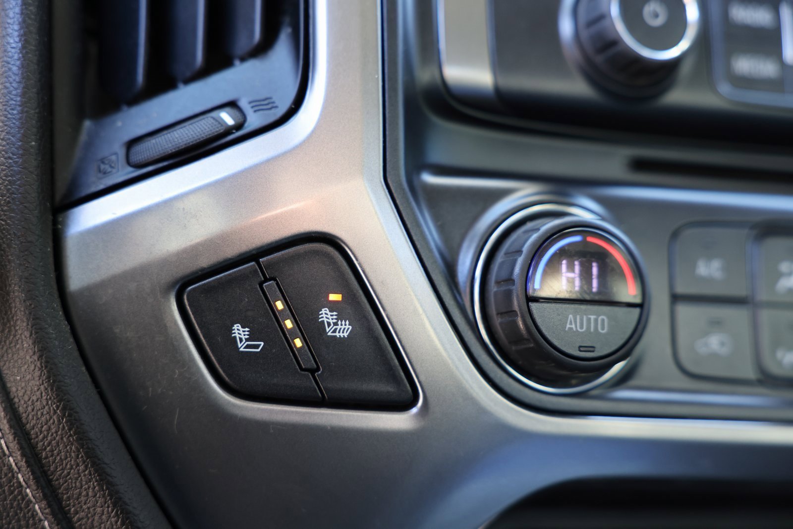 Used 2018 Chevrolet Silverado 1500 LTZ Z71 w/ LTZ Plus Package image 24