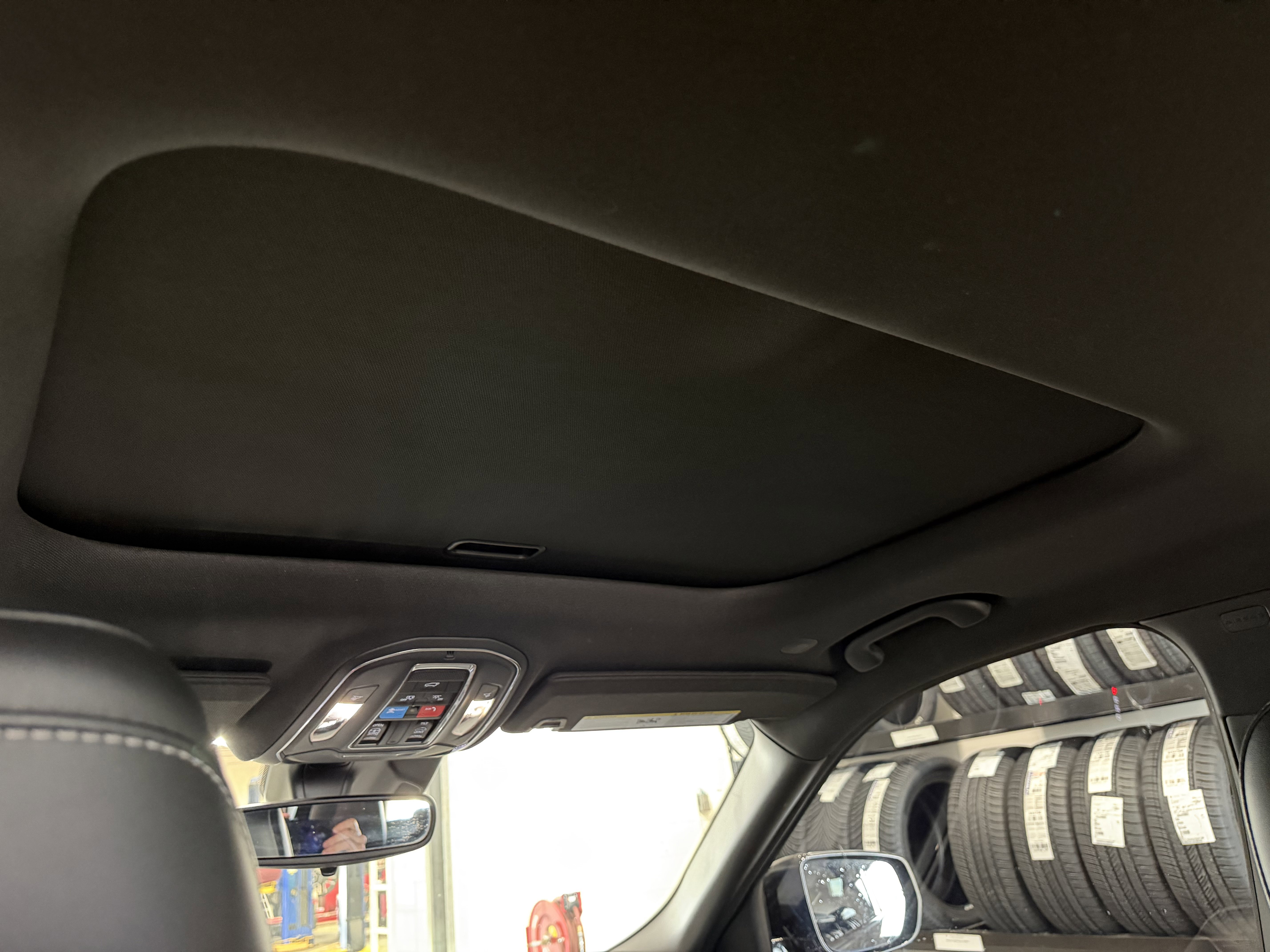 Used 2023 Jeep Grand Cherokee L Laredo image 24