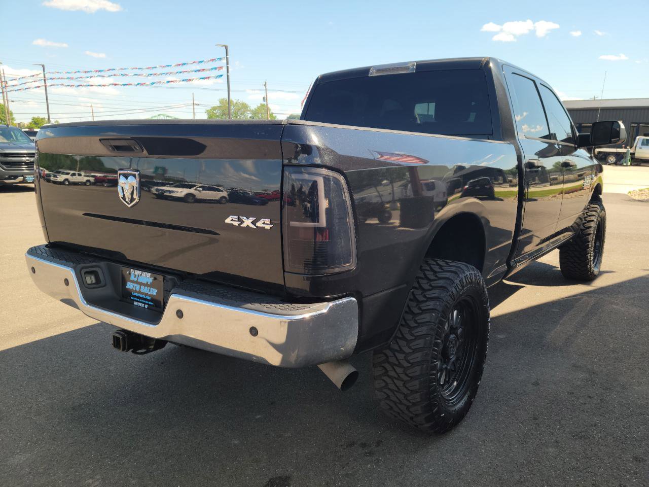 Used 2016 RAM 2500 Tradesman w/ Chrome Appearance Group AWD/4WD image 4